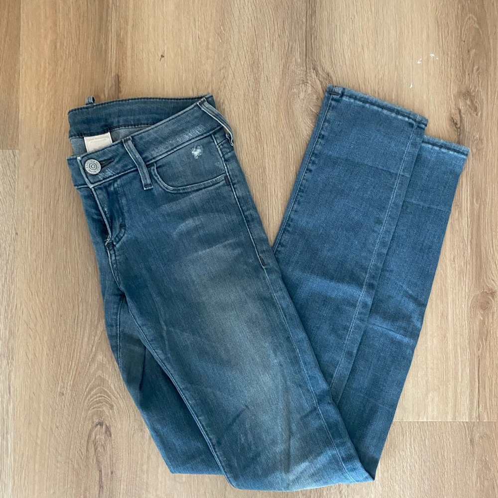 TRUE RELIGION skinny jeans size 23.
